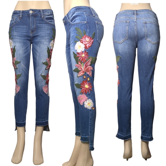 DESING LAB Gorgeous Embroidery Ankle Jeans Size 28 - Picture 2 of 16